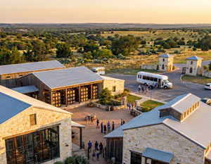 Driftwood Area BBQ, Winery & Brewery Shuttle